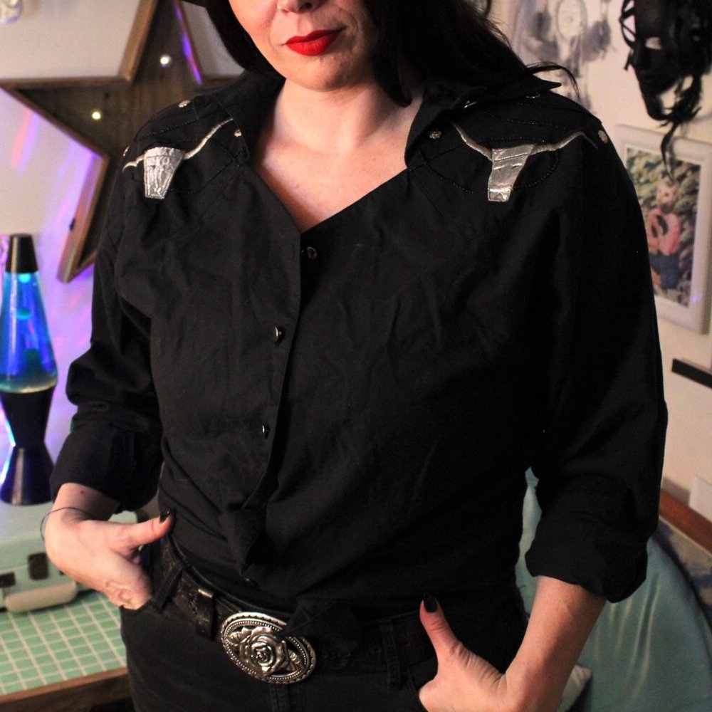 Vintage Lilia Smitty - Black Western Cowboy Shirt with Silver Bulls